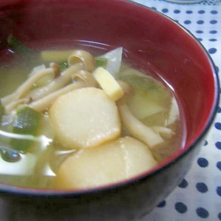 お麩と豆苗のお味噌汁☆